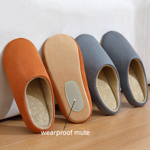 Vendita calda all'ingrosso di coppie regali invernali caldi muti da casa pantofole da donna antiscivolo in morbido cotone traspirante pantofole da donna - Product Image 2