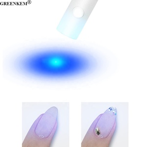 Mini lampe UV portative pour ongles en gel 3W Lampe à ongles USB portable à LED Lampe de séchage pour salon de manucure à durcissement rapide DIY - Product Image 2