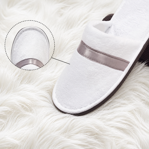 Chaussons d'intérieur jetables personnalisés <span class=keywords><strong>avec</strong></span> logo, doux et antidérapants, pour un confort optimal <span class=keywords><strong>dans</strong></span> les hôtels, les spas et les chambres d'hôtes. - Product Image 4