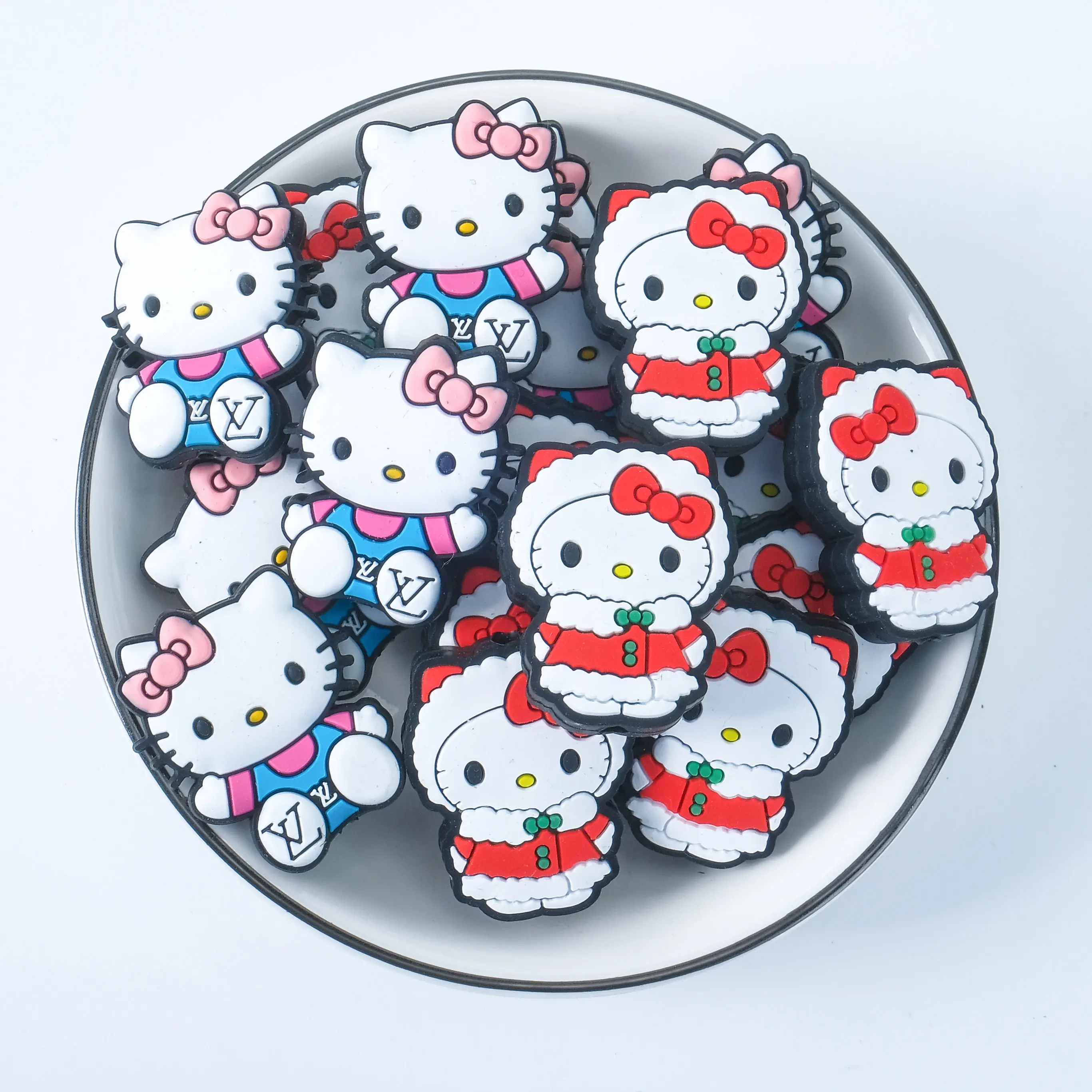 Nouveauté sanrio bricolage stylo perles focales porte-bonheur passe-temps porte-clés breloques personnalisées perles maquillage pinceau stylo focal