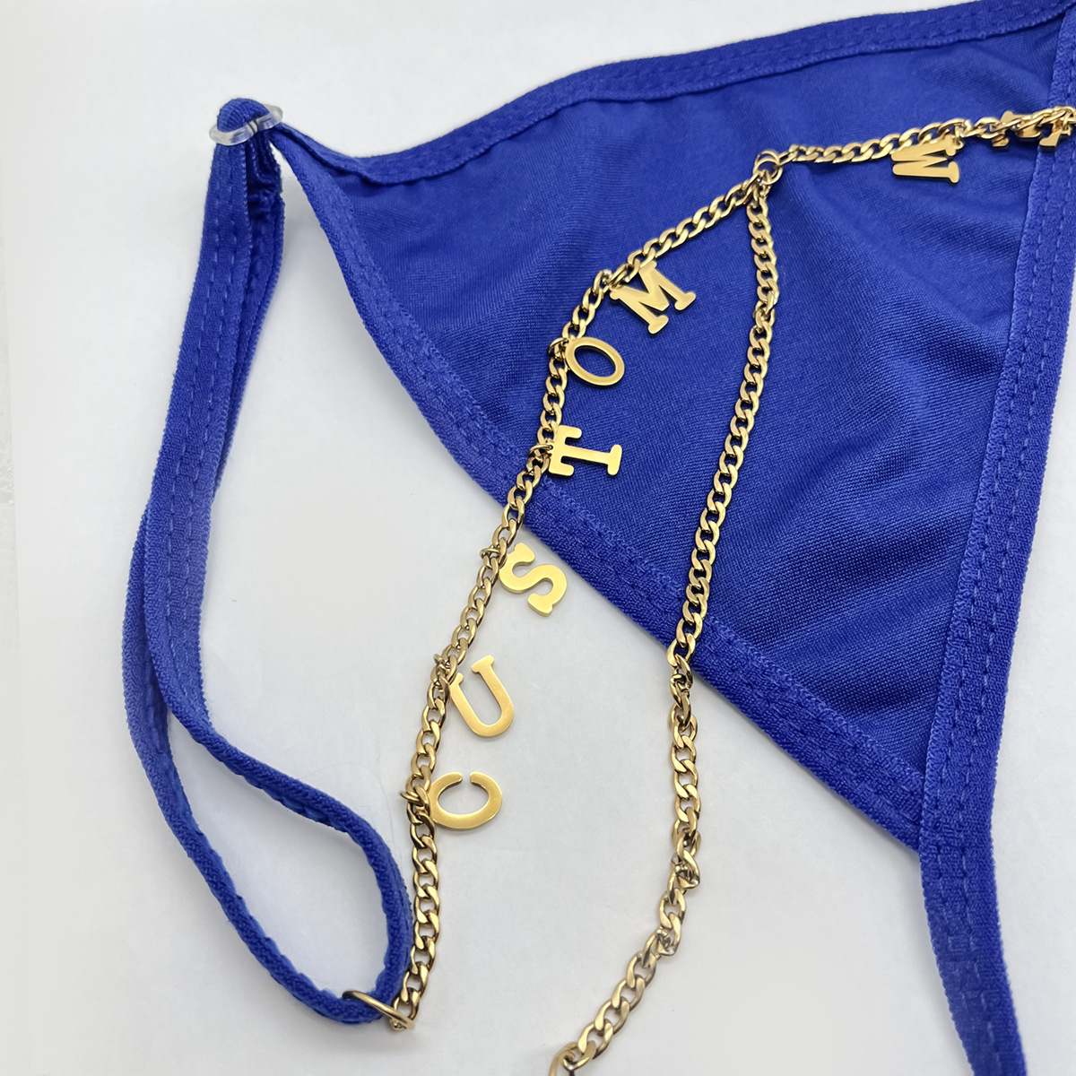 2(2(pants,chain,5letter charms)