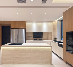 Meuble de cuisine et de buanderie moderne polyvalent avec finition bois clair et lave-linge séchant intégré pour cuisines résidentielles à plan ouvert - Product Image 4