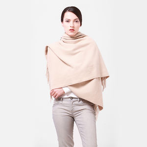 شال من مصنع تايفو بتصميم OEM/ODM، مصنوع من 80% صوف الألبكة و20% نايلون، مقاس 70*180+10*2 سم، وزن 250 جرام/متر مربع، مع شراشيب للشتاء - Product Image 2