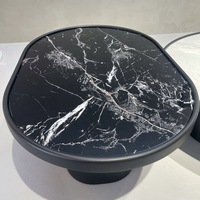 Table basse Oki en placage de bois, luxe haut de gamme, salon, design moderne, forme de pétale, noire, facile à nettoyer