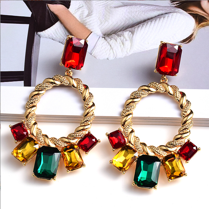 Новое поступление эффектные длинные металлические красочные хрустальные Висячие серьги Высокое качество Стразы ювелирные изделия Аксессуары для женщин оптовая продажа