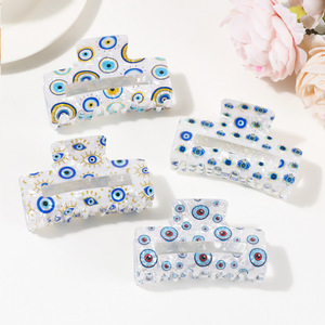 चौकोर प्रिंटेड मून इंद्रधनुष बालों वाली लड़कियों के बाल सामान शार्क क्लैंप महिला pvc ब्लू आंखों के बाल क्लिप - Product Image 6