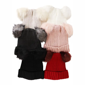 Bonnet tricoté doublé de <span class=keywords><strong>fourrure</strong></span> avec revers, personnalisé, chaud pour l'hiver, doublure polaire, doux, confortable et extensible, vente en gros - Product Image 1