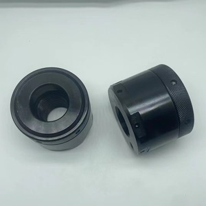 Tuerca hidráulica autoblocante métrica de rosca derecha con brida redonda, acabado en óxido negro, para aplicaciones de minería, mecanizada por CNC, con accionamiento manual. - Product Image 1