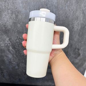 Vaso Térmico Portátil de Acero Inoxidable de 14 Onzas con Asa y Pajita, Retención de Frío de 6 a 12 Horas, Ideal para Todas las Ocasiones - Product Image 2