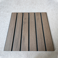 Panneaux muraux en bois MDF modernes, panneaux acoustiques décoratifs en bois pour plafond, pour studio et hôtel, pour la conception acoustique