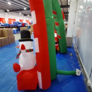 Décoration de bonhomme de neige gonflable en PVC pour extérieur, décoration de jardin pour les fêtes, modèle gonflable de Noël de 6 pieds de haut - Product Image 1