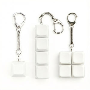 Llavero LED de sublimación en blanco de moda con botón pulsador, antiestrés, 3 estilos (normal e iluminado) con batería para personalizar - Product Image 1
