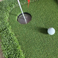 Tapis d'entraînement de golf portable grand format OEM pour intérieur/extérieur avec herbe verte + matériau NBR 1,5x3m, drapeau de putting pour l'entraînement