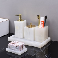 YUSHI Modern White Jade Square Tablett mit Tissue Box Lotion Flasche Vierteiliges Luxus Marmor Badezimmer Set für Hotel Badezimmer
