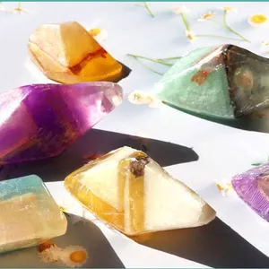 批发彩色石材形岩石皂基本清洁甘油皂水晶宝石手工皂