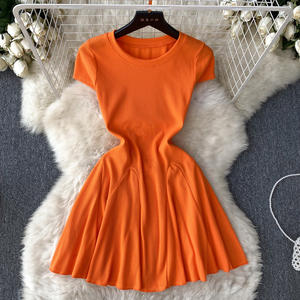 Vestido Plissado de Manga Curta e Gola Redonda Casual Puro Moda Verão Feminino Temperamento Fashion - Product Image 1