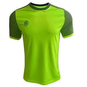 Professionele Aangepaste Hoge Kwaliteit Cool Ademend Unisex Voetbal Uniform En Aangepaste Voetbal Kit