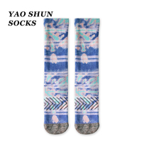 Chaussettes OEM en gros avec logo personnalisé, design vierge, pour hommes et femmes, tendance, imprimées en 3D, en fibre de coton respirante, tie-dye