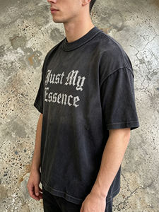 HONGGUAN Factory Oem 100% Cotton Heavy Weight Short Sleeve T-<b>shirt</b> Men Custom Graphic Printed Vintage Washed Distressed Tshirt - Product Image 2