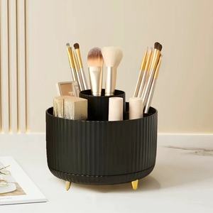 Organizador de cosméticos giratorio para brochas de maquillaje, almacenamiento de plástico para escritorio con compartimento para lápiz labial para herramientas de belleza - Product Image 4
