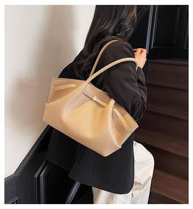 Sac à main neuf d'usine, sac à bandoulière grande capacité, sac fourre-tout pour femme tendance et de haute qualité - Product Image 4