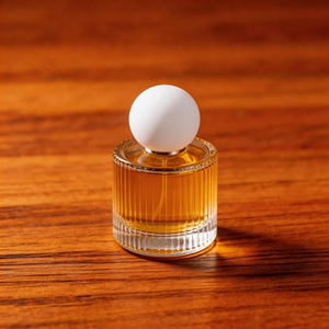 <span class=keywords><strong>Parfum</strong></span> féminin frais, floral et fruité, longue tenue, pur et séduisant - Product Image 2