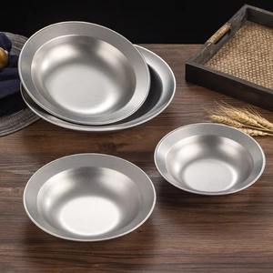 Assiettes Rondes Vintage en Acier Inoxydable Effet Mat, Plats de Dîner Rétro, Plateaux de Service Plats, Vaisselle de Luxe pour Cuisine, Desserts et Gâteaux - Product Image 4