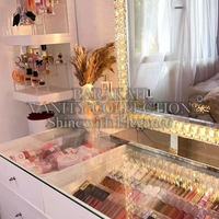 Miroir de coiffeuse moderne avec éclairage LED, populaire en Europe, design à bordure diamantée, haute clarté, avec rangement