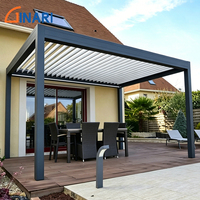 Pergola à lames orientables en aluminium avec écrans latéraux motorisés, imperméable, pour jardin, terrasse, villa