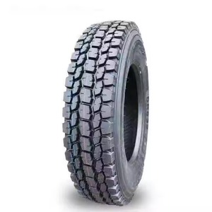 Pneu de camion 9.00R20-16 avec un bon système de drainage de l'eau assurant une forte adhérence et une conduite sûre sur les routes mouillées et glissantes - Product Image 1