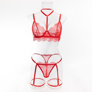 Nouvel ensemble 2 pièces rouge col licou, soutien-gorge et string, avec ceinture de jambe, lingerie gainante au crochet ornée de découpes et d'un nœud - Product Image 6