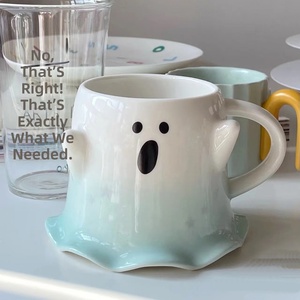Taza de Cerámica con Diseño de Duende Navideño y Fantasma, Regalo de Recuerdo para Niñas, Regalo de Navidad de Chaozhou - Product Image 1
