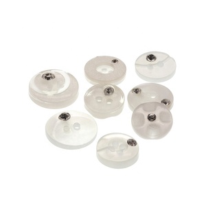 2021 Phong Cách Mới 18L Đến 24L Tùy Chỉnh Kích Thước Long Lanh Hoa Trắng Và Đen May Áo Sơ Mi Nút Pha Lê - Product Image 4