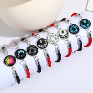 Braccialetto Luminoso Doppio Sole e Luna per Coppie, Regalo di San Valentino per Uomini e Donne, Placcato Nero a Forma di Luna Romantico - Product Image 4