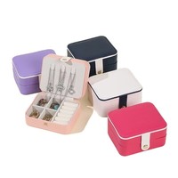 Boîte à bijoux portable carrée simple en cuir PU avec fermeture à bouton-pression, organiseur de voyage multicouche pour bagues et boucles d'oreilles