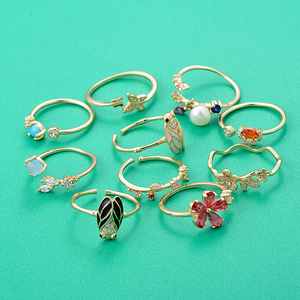 女性用18Kゴールドメッキ調節可能フィンガーリングフラワーバンドオープンテールリング女性ビーチフットジュエリーギフト - Product Image 4