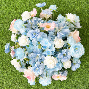 ลูกบอลดอกไม้ประดิษฐ์แสนโรแมนติก สีฟ้าไฮเดรนเยีย สีขาวกุหลาบ สีชมพูเดซี่แอฟริกัน จัดแต่งแบบผสมผสาน สำหรับตกแต่งงานแต่งงาน - Product Image 6