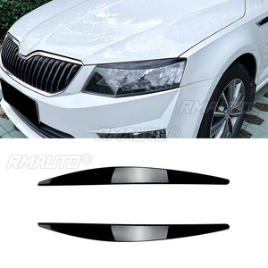 ฝาครอบตกแต่งไฟหน้ารถยนต์ 2 ชิ้น สำหรับ Skoda Octavia MK3 2015-2017 สติ๊กเกอร์ติดไฟหน้ารถยนต์ - Product Image 1