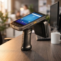 Lecteur RFID portable C72, lecteur RFID portable Android sans fil longue portée UHF pour l'inventaire