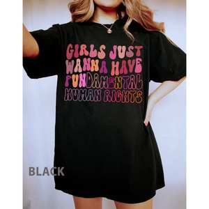 T-shirt Comfort Colors Girls Just Wanna Have Fundamental da donna, casual, a vestibilità ampia, 100% cotone, girocollo, manica corta - Product Image 3