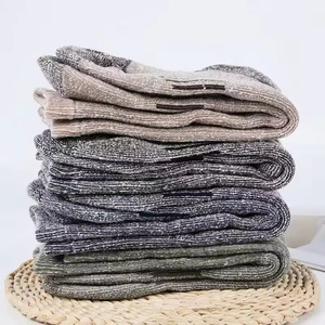 Chaussettes de randonnée en laine mérinos pour hommes de haute qualité, chaudes pour l'hiver, épaisses, résistantes, pour l'extérieur, vente en gros - Product Image 3