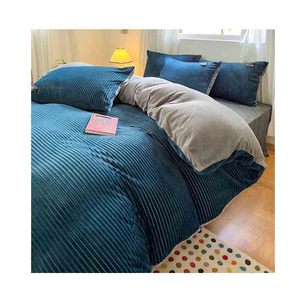 <span class=keywords><strong>ชุด</strong></span><span class=keywords><strong>เครื่อง</strong></span><span class=keywords><strong>นอน</strong></span>ผ้ากำมะหยี่มิงค์ขนาดคิงควีน 4 ชิ้น สัมผัสนุ่ม อุ่นสบายสำหรับฤดูหนาว พร้อมผ้าปูที่นอนรัดมุมและปลอกผ้านวม - Product Image 1