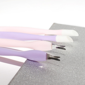 Poussoir de cuticule d'ongle à double extrémité de haute qualité dissolvant d'outil de manucure poussoir de cuticule d'acier inoxydable de peau morte - Product Image 4