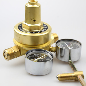 Régulateur de pression d'azote YQD-754 2,5*25MPa en laiton, type pipeline, à une seule étape - Product Image 1
