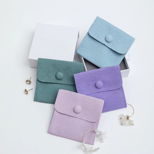 Ensemble de colis cadeaux en microfibre imprimés sur mesure pour bijoux, comprenant une boîte et une pochette - Product Image 1