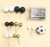 Offre Spéciale : Lot de 8 figurines de joueurs de football en plastique écologique – Jouet d'équipe de football pour décorations de gâteaux d'anniversaire