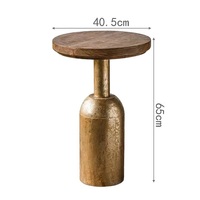 Salon, décoration en métal noir, style nordique, luxe, ensemble en bois massif, tables basses rondes modernes pour la maison