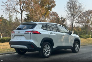 Voitures d'occasion <span class=keywords><strong>Corolla</strong></span> <span class=keywords><strong>CROSS</strong></span> <span class=keywords><strong>2022</strong></span> 2.0L Édition haut de gamme FAW <span class=keywords><strong>Toyota</strong></span> SUV compact Essence Voitures d'occasion Véhicules d'occasion Voitures d'occasion pas chères à <span class=keywords><strong>vendre</strong></span> - Product Image 4