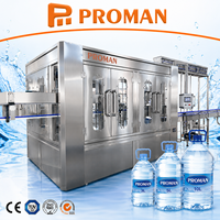Machine de remplissage d'eau en bouteille PET 3-10L, équipement de remplissage monobloc 3 en 1