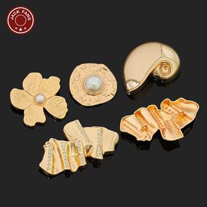 Botones Metálicos con Vástago, Botones Personalizados con Formas Irregulares, Logotipo Grabado, Botón de Perla Dorada para Ropa - Product Image 4